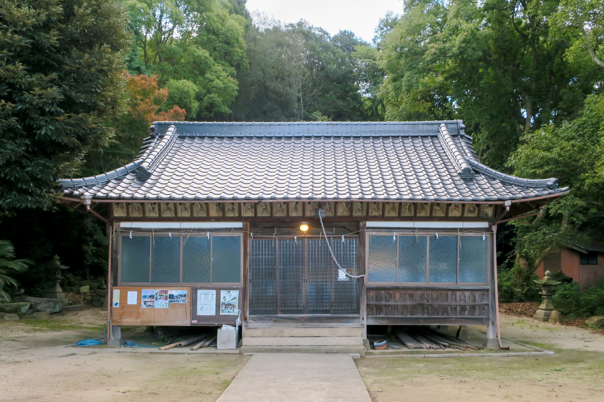 岩子島 厳島神社 拝殿