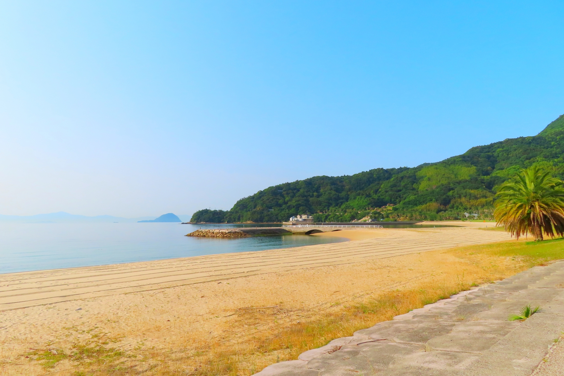 周防大島の片添ヶ浜海水浴場