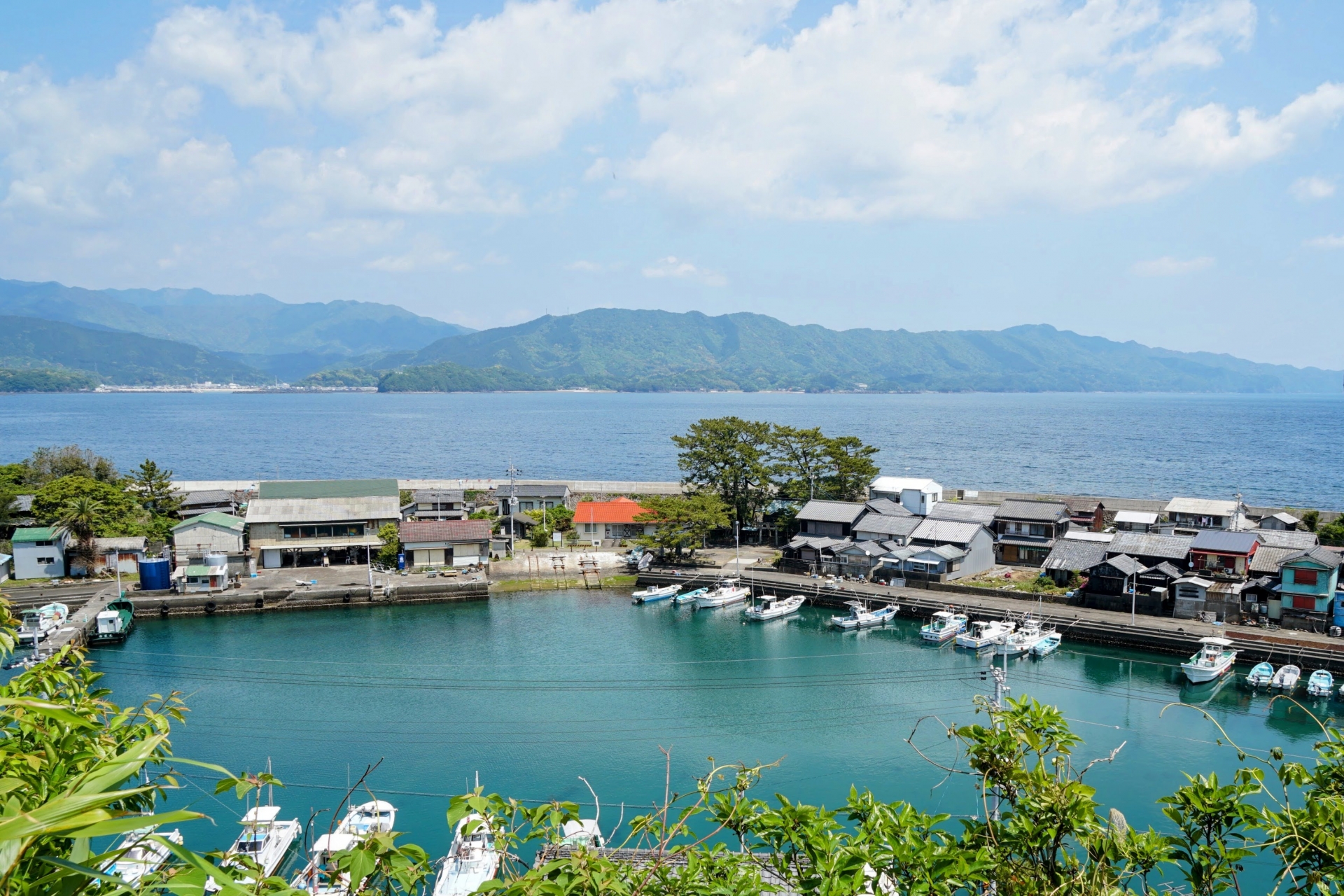 出羽島の港