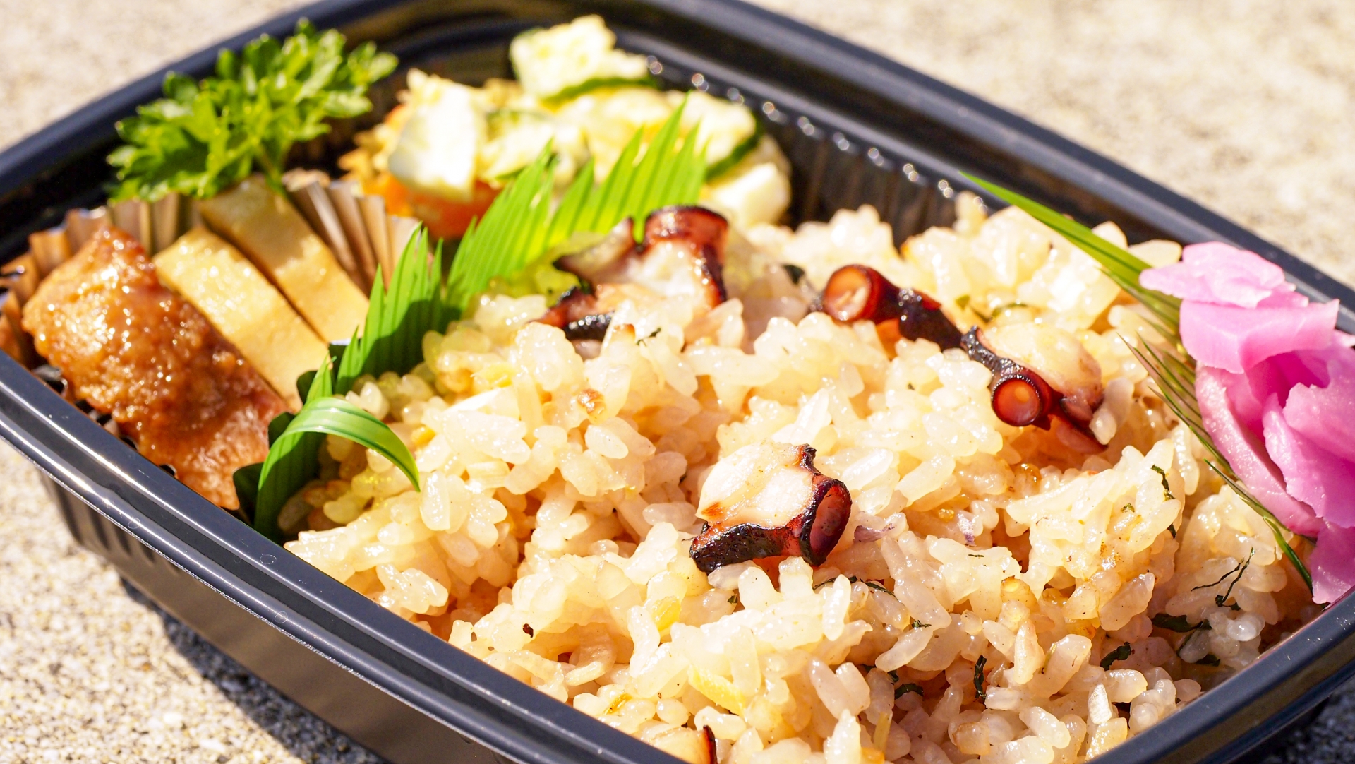 タコ飯弁当
