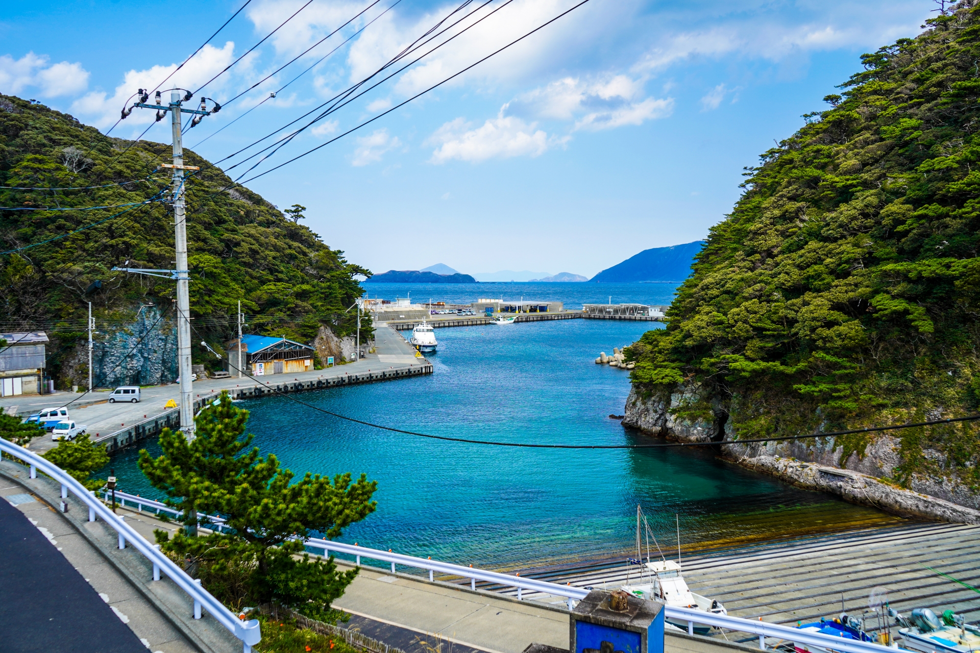 式根島 野伏港