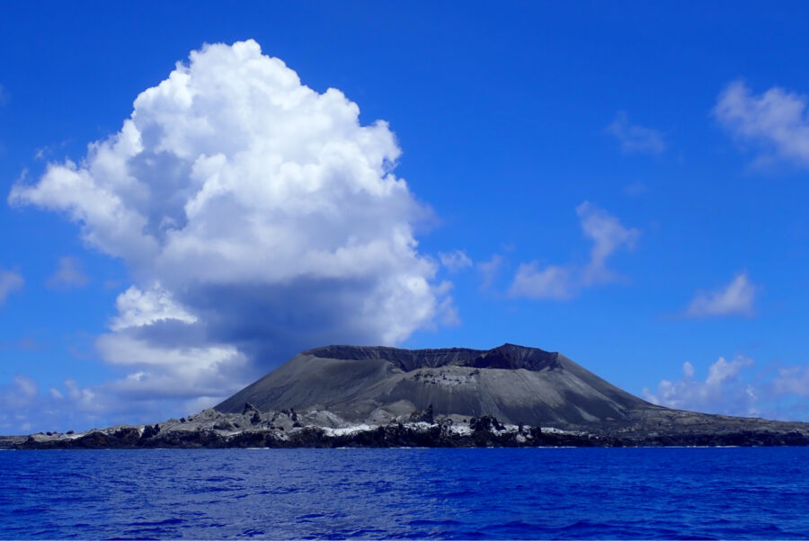 西之島