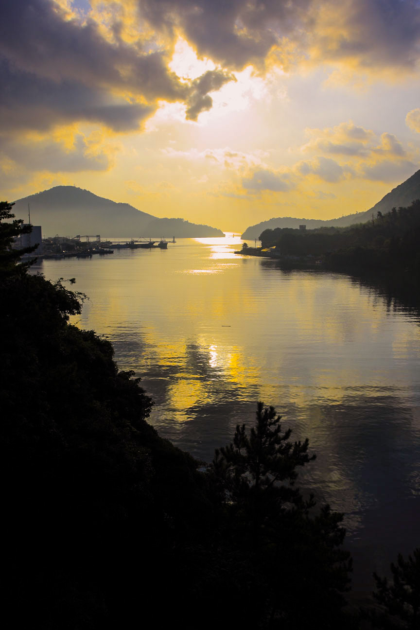 隠岐島(おきのしま)島後の夕暮れ