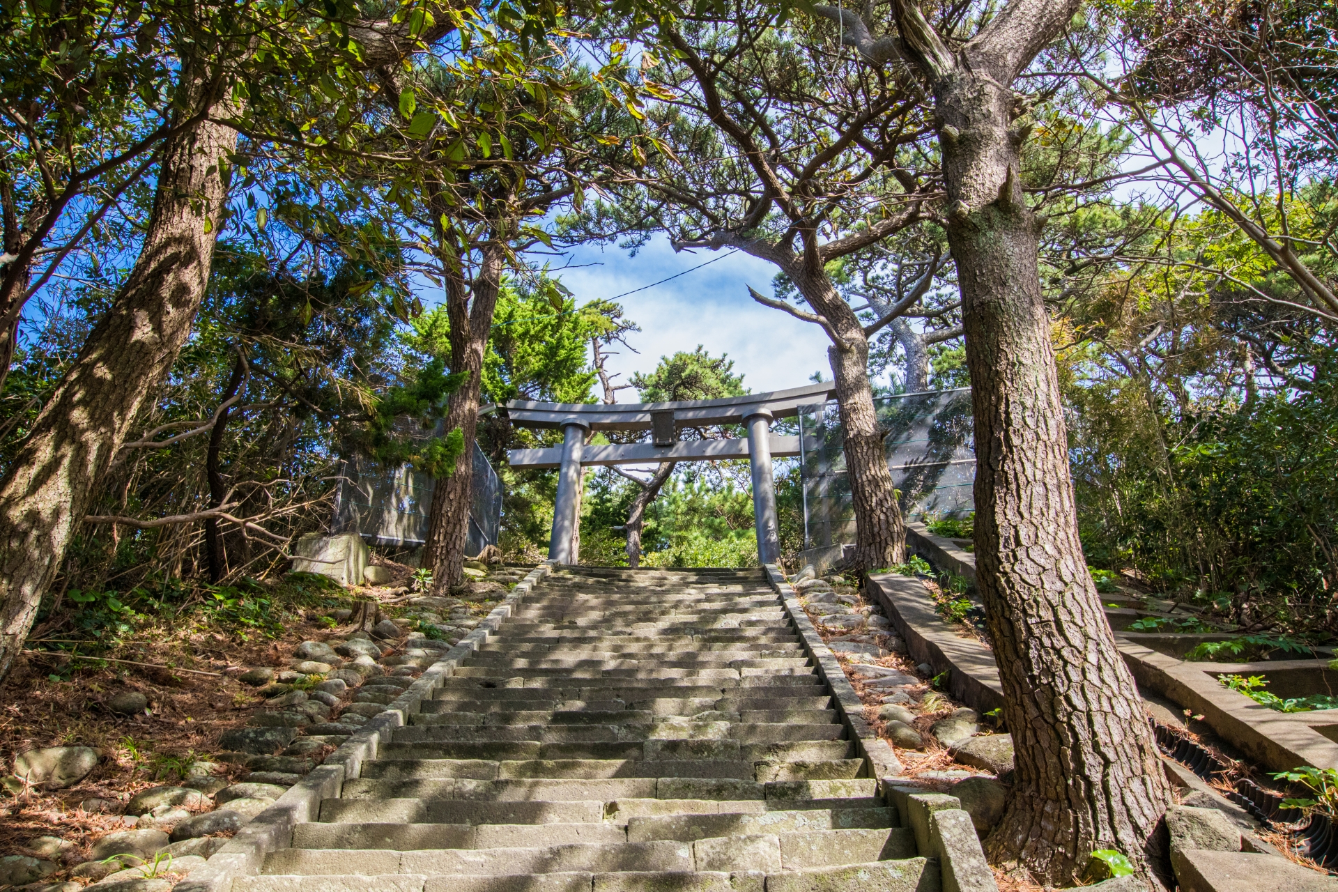 物忌奈命神社